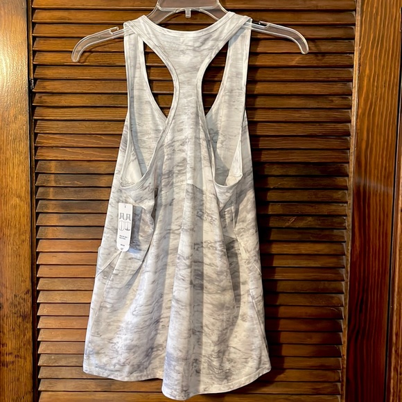 NWT Xersion White & Grey Workout Tank - Picture 7 of 8